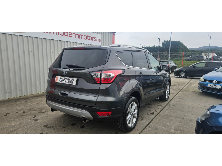 2018 Ford Kuga - image 9
