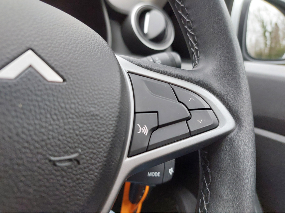 2023 Dacia Duster EXPRESSION BLUE DCI 115 4X2 NB €18,995