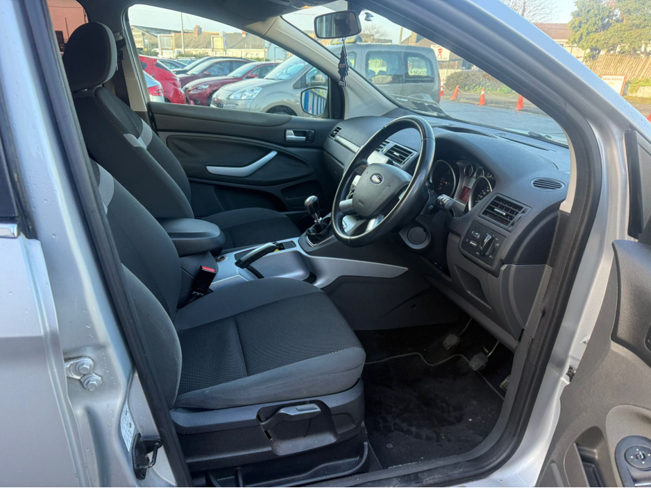 2013 Ford Kuga ZETEC 2.0 TDCI 140PS 4DR €5,990