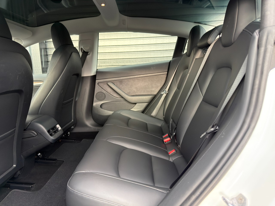 2021 Tesla Model 3 - image 5