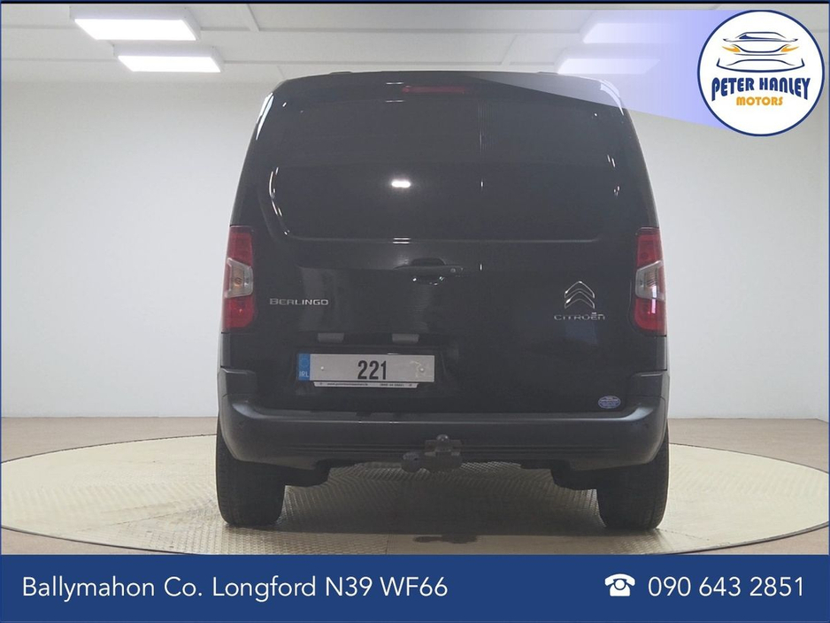 2022 Citroen Berlingo - image 6