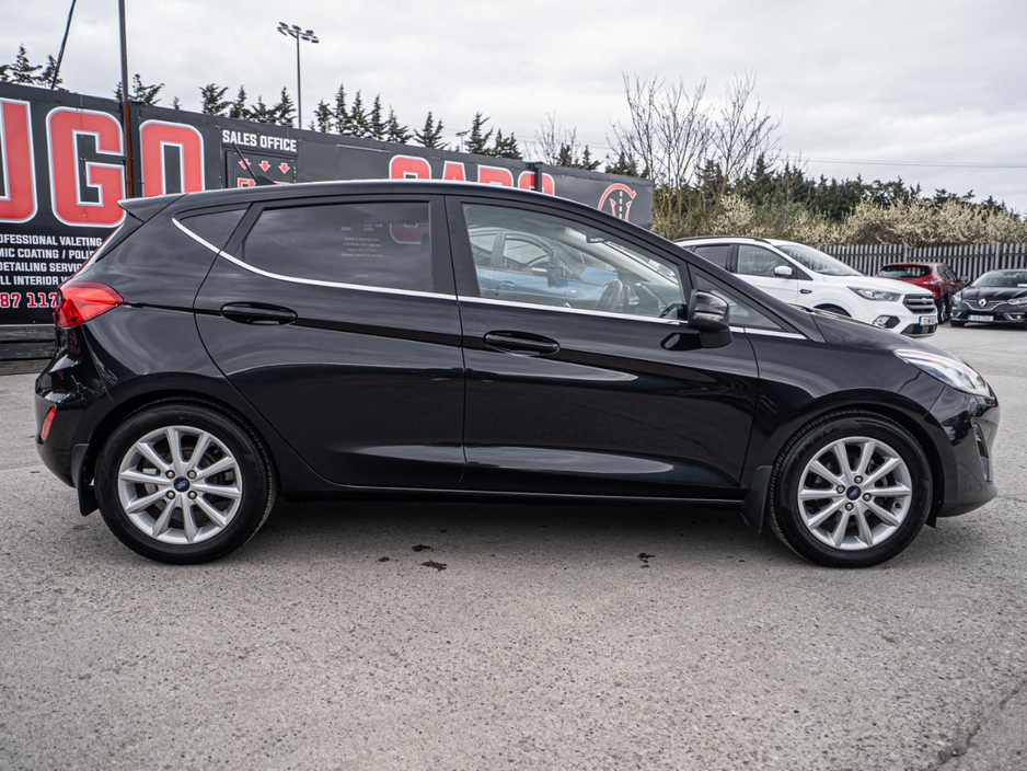 2020 Ford Fiesta - image 13