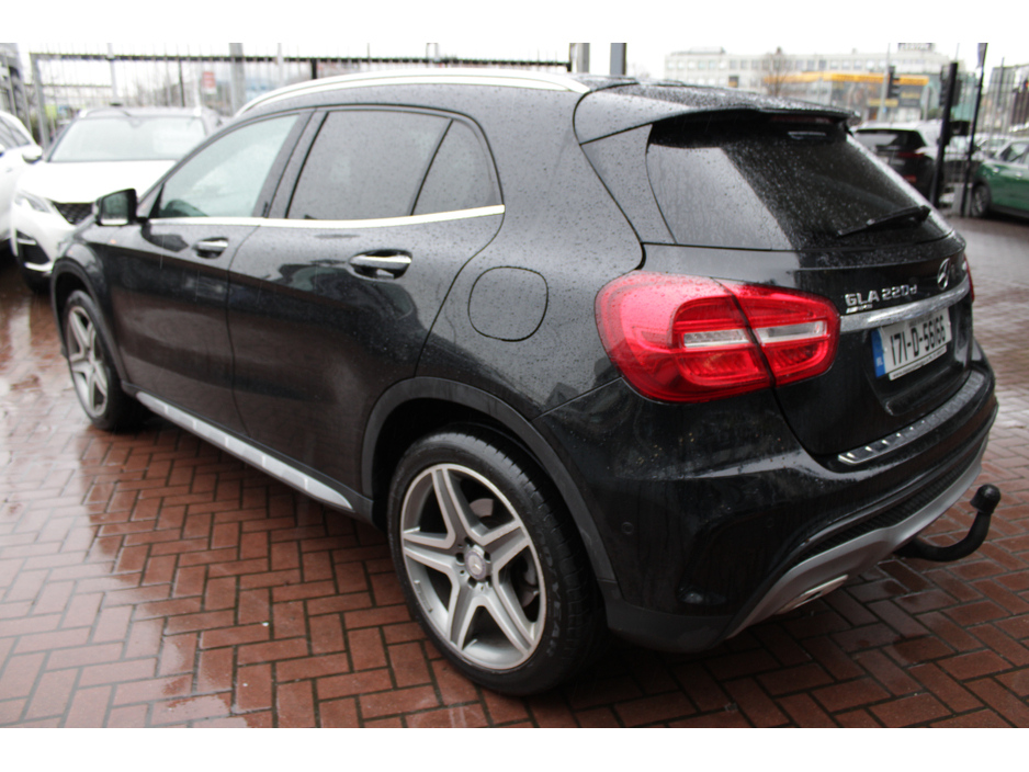 2017 Mercedes-Benz GLA Class GLA220 D 4MATIC AMG-LINE PREMIUM 5DR ESTATE 4 MATIC AUTO //  STUNNING CAR FINISHED IN BLACK // BUY WITH CONFIDENCE AA AND SIMI APPROVED DEALER 2026 // FINANCE ARRANGED // ALL TRADE INS WELCOME //