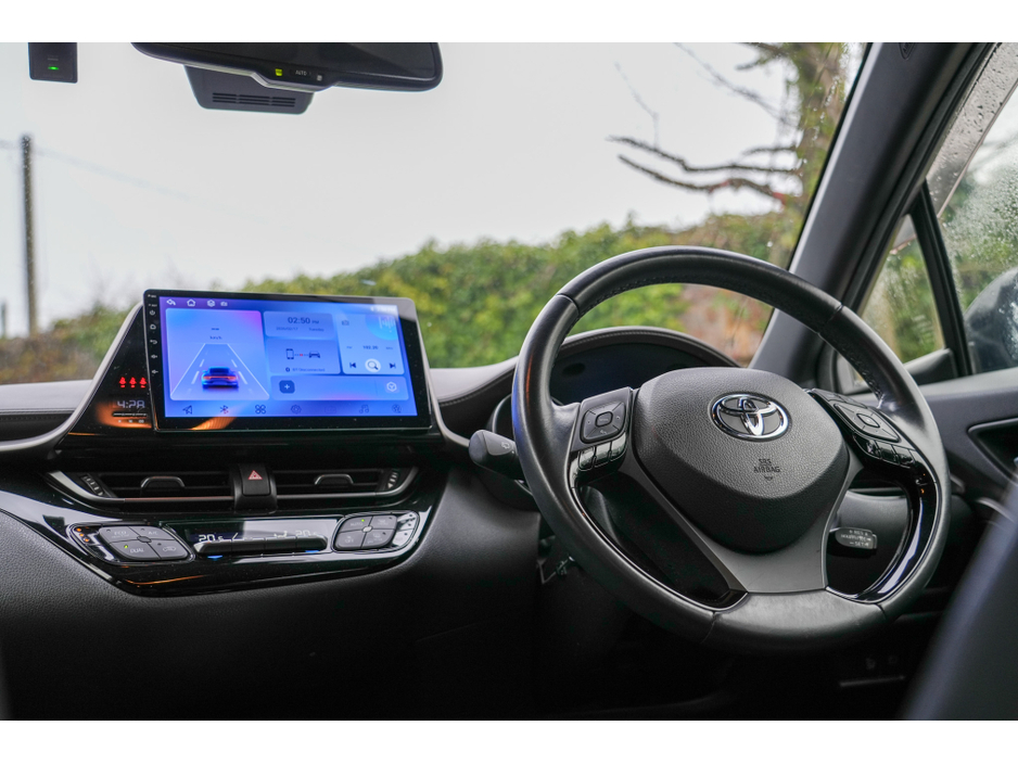 2019 Toyota C-HR - image 14