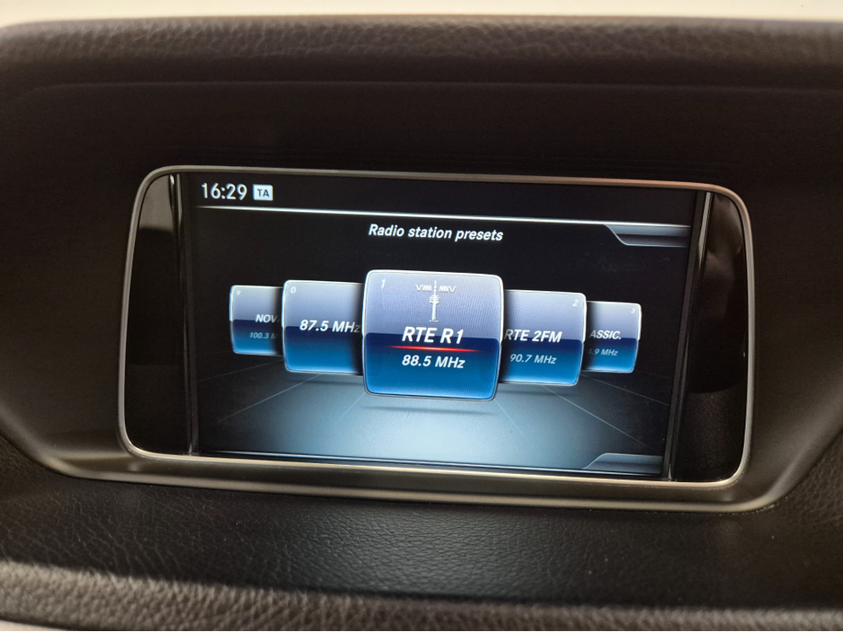 2015 Mercedes-Benz E Class - image 23