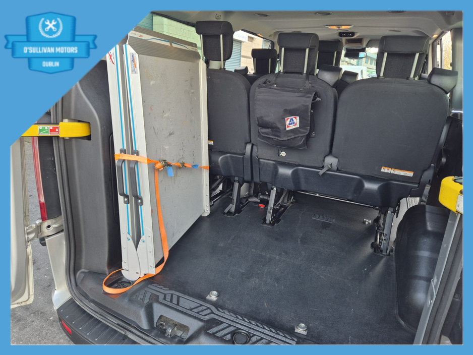 2020 Ford Transit Custom - image 11