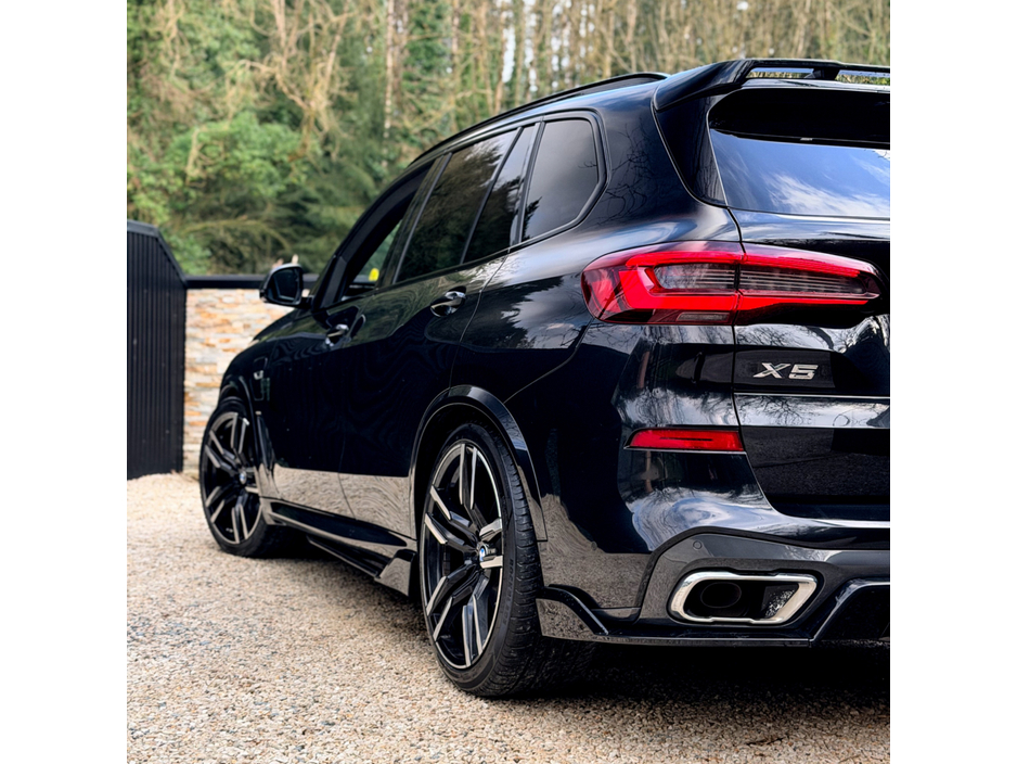 2021 BMW X5 - image 12