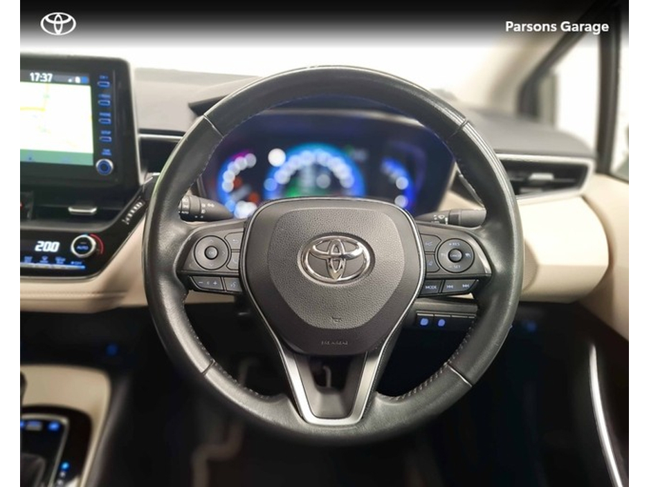 2019 Toyota Corolla - image 10