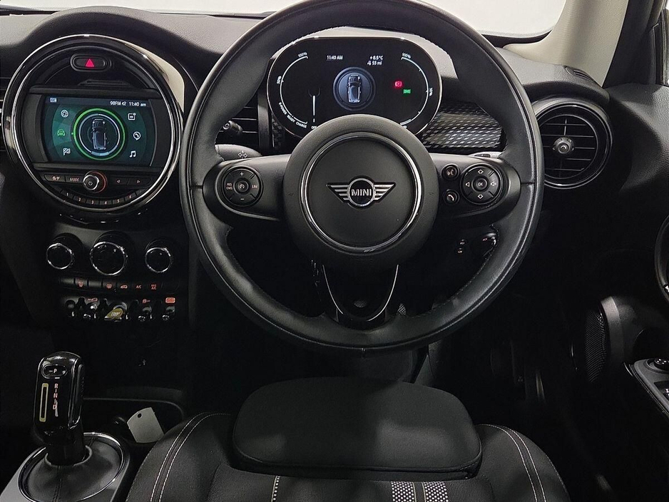 2021 MINI Hatch Electric Level 1 €12,950