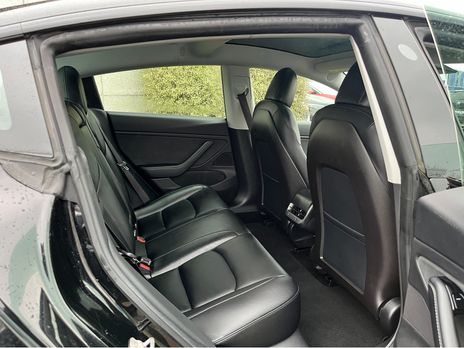 2019 Tesla Model S M3 DUAL MOTOR LR EV //FULL LEATHER HEATED SEATS//PANORAMIC GLASS ROOF//SURROUND PARKING CAMERS// €19,950