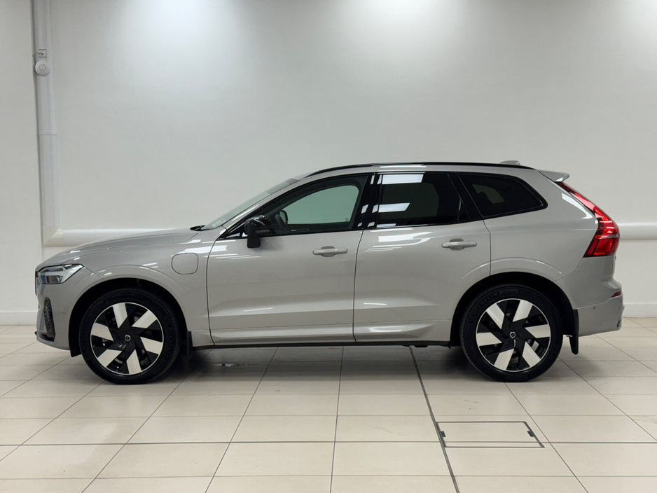 2025 Volvo XC60 T6 AWD PHEV Plus Dark €66,000