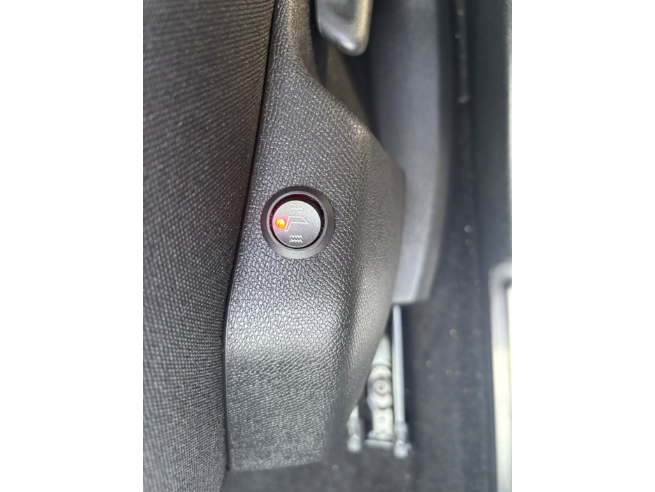 2024 Peugeot 5008 1.2 Hybrid 136bhp E-DCS6 GT €40,950