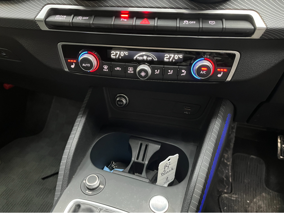 2023 Audi Q2 2023 AUDI Q2 35TDI S LINE 2.0 AUTOMATIC / CRUISE CONTROL / REVERSE CAMERA / HEATED SEATS / PADDLE SHIFTERS / APPLE CARPLAY