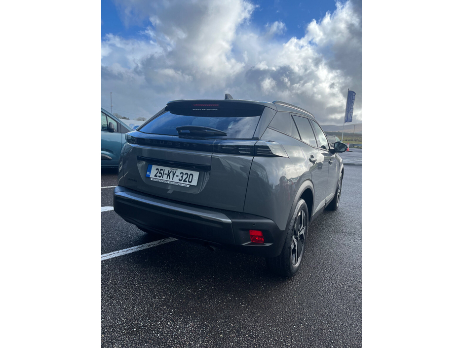 2025 Peugeot 2008 1.2 Puretech 100bhp Allure