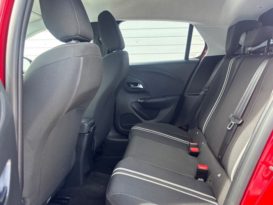 2022 Opel Corsa - image 15