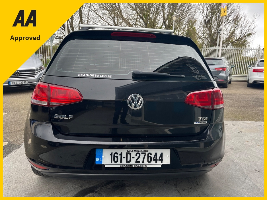 2016 Volkswagen Golf - image 3