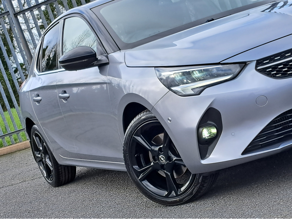 2021 Opel Corsa - image 8