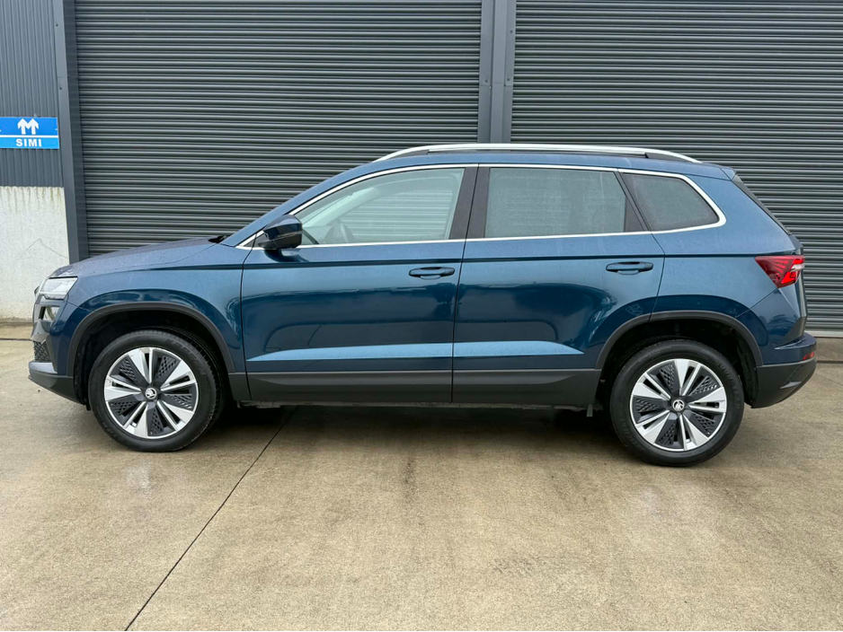 2023 Skoda Karoq - image 4