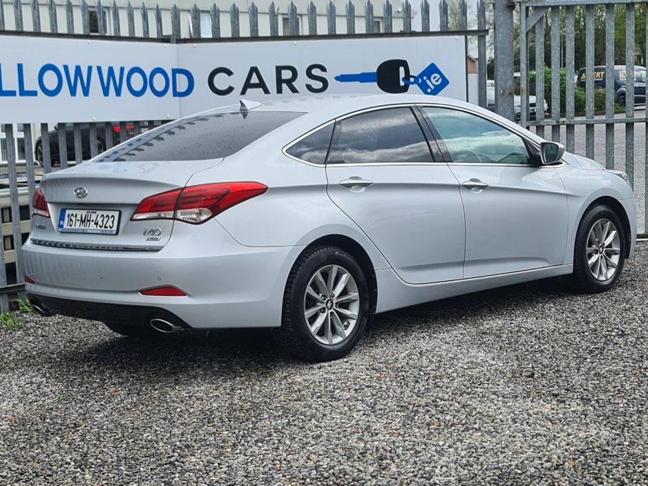 2016 Hyundai i40 - image 2
