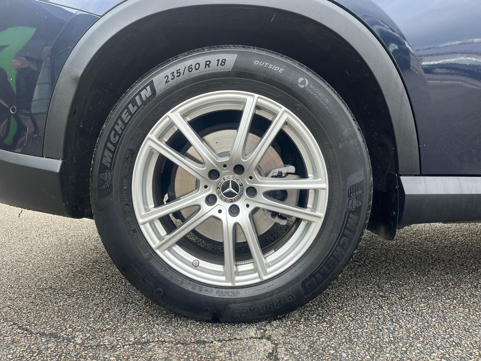 2023 Mercedes-Benz GLC Class - image 5