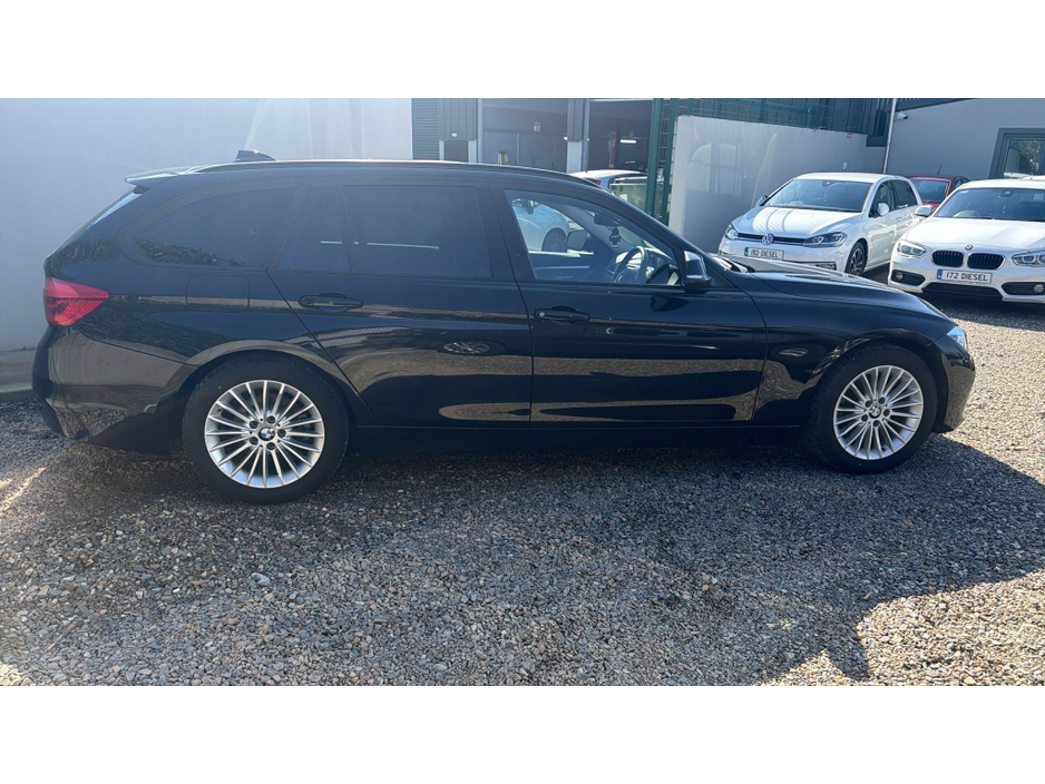 2018 BMW 3 Series - image 3