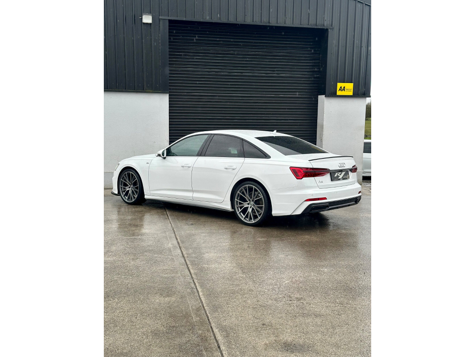 2021 Audi A6 - image 11