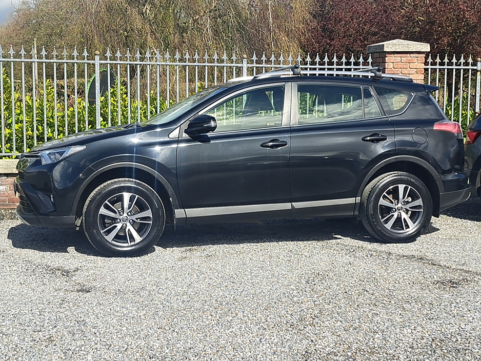 2016 Toyota Rav4 - image 5