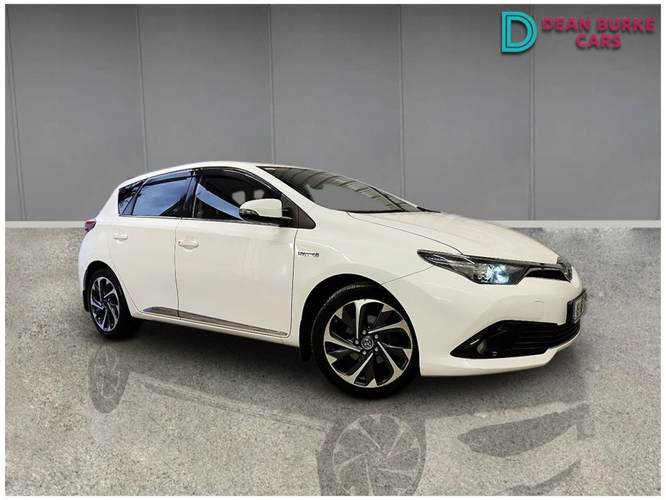 2016 Toyota Auris - image 7