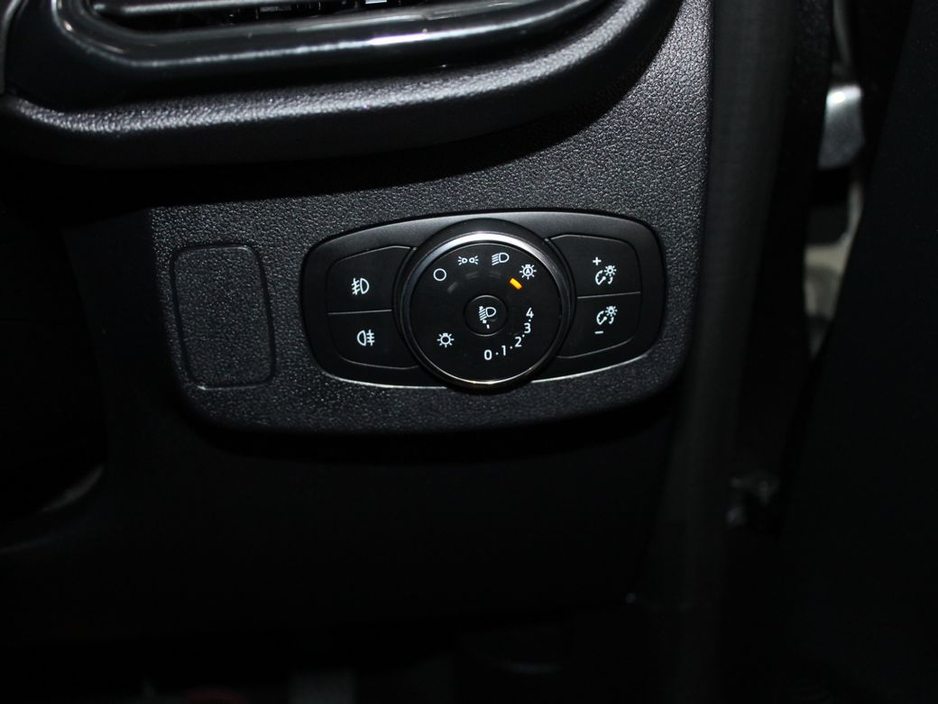 2023 Ford Puma - image 24