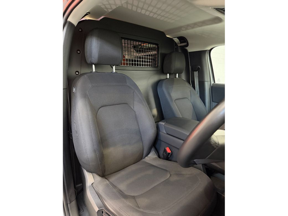 2023 Land Rover Defender Hard TOP D Mhev Auto €59,950