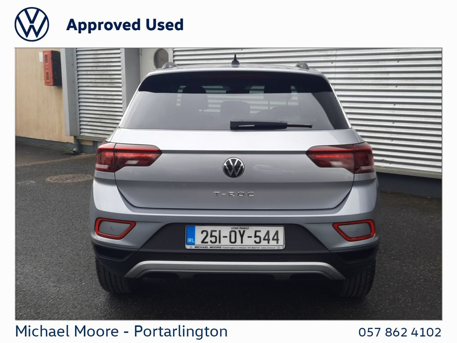 2025 Volkswagen T-Roc - image 14
