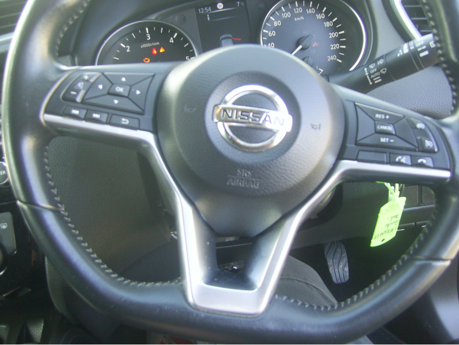 2018 Nissan Qashqai - image 6