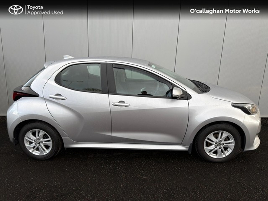 2022 Toyota Yaris 1.0 LUNA 4DR €21,950