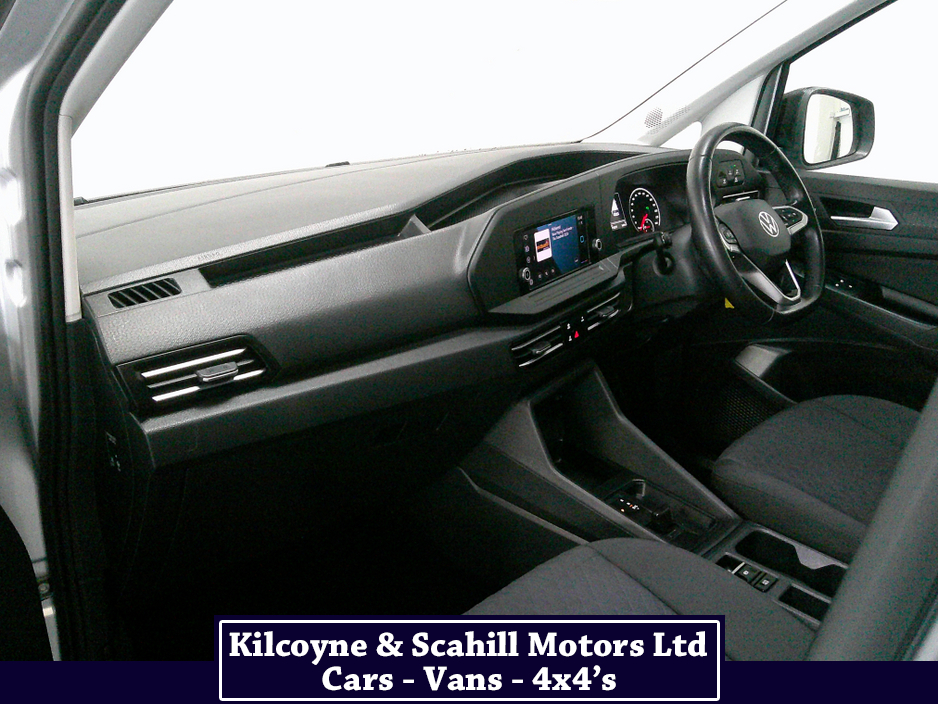 2023 Volkswagen Caddy - image 21