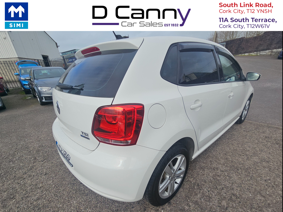 2014 Volkswagen Polo - image 4