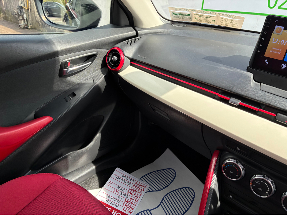 2015 Mazda Demio - image 20