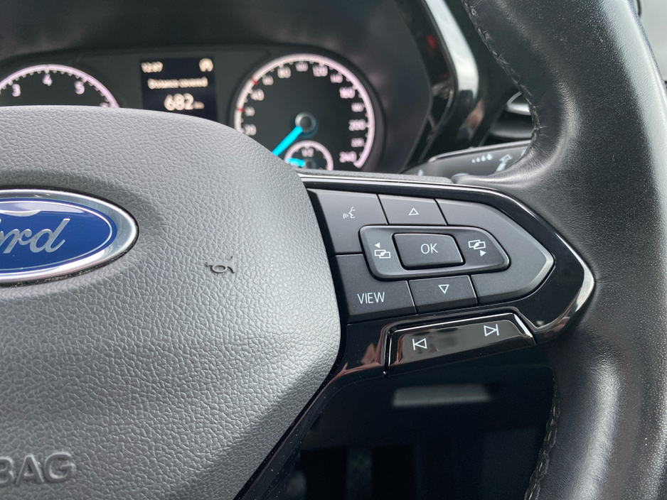 2022 Ford Tourneo Connect - image 12