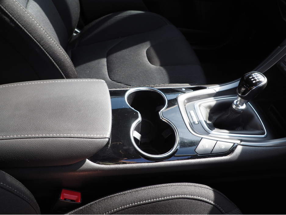 2016 Ford Mondeo - image 14