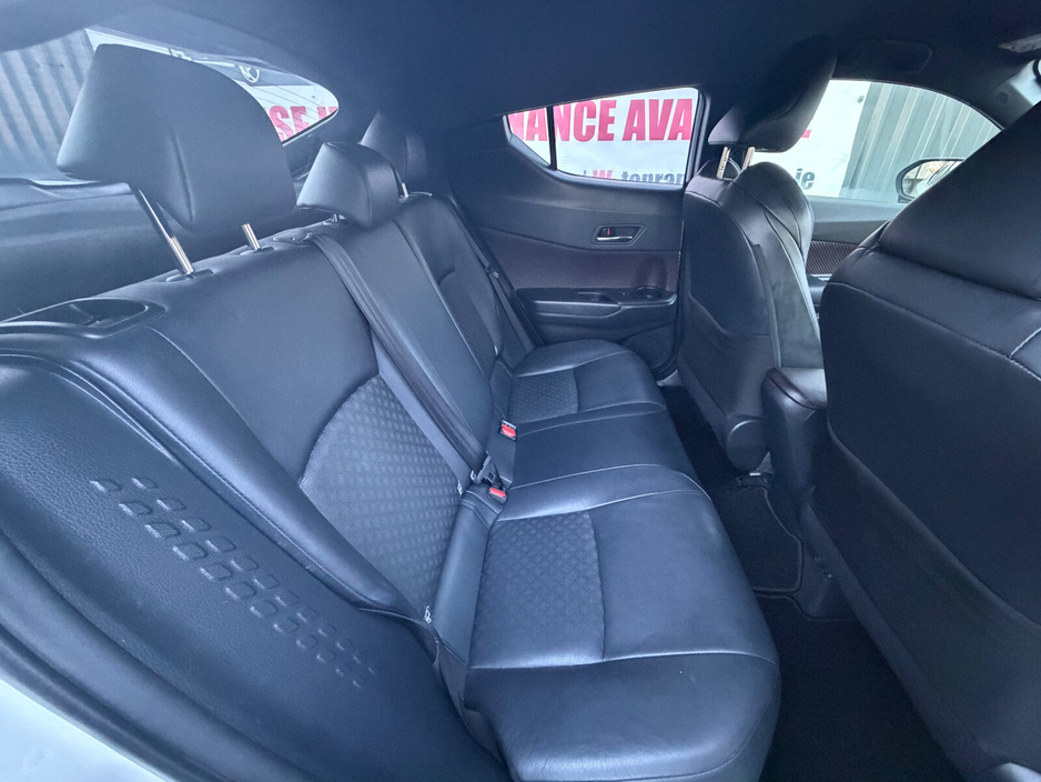 2018 Toyota C-HR 1.8 HYBRID SPORT €18,500