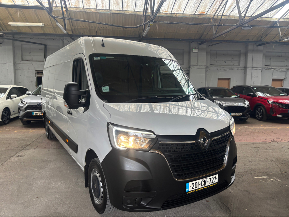 2020 Renault Master - image 15