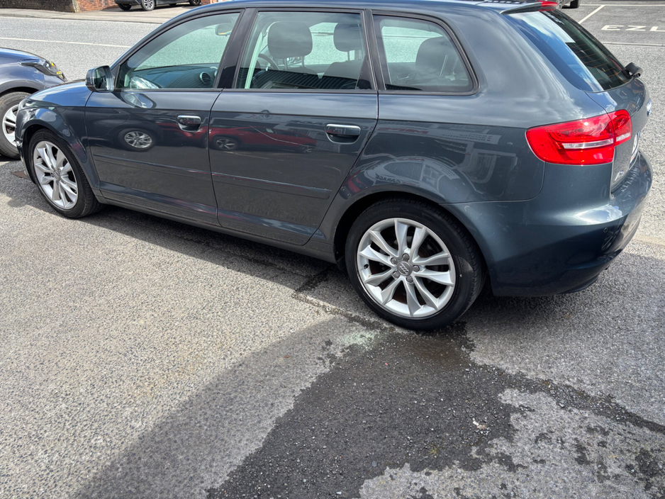 2011 Audi A3 - image 13