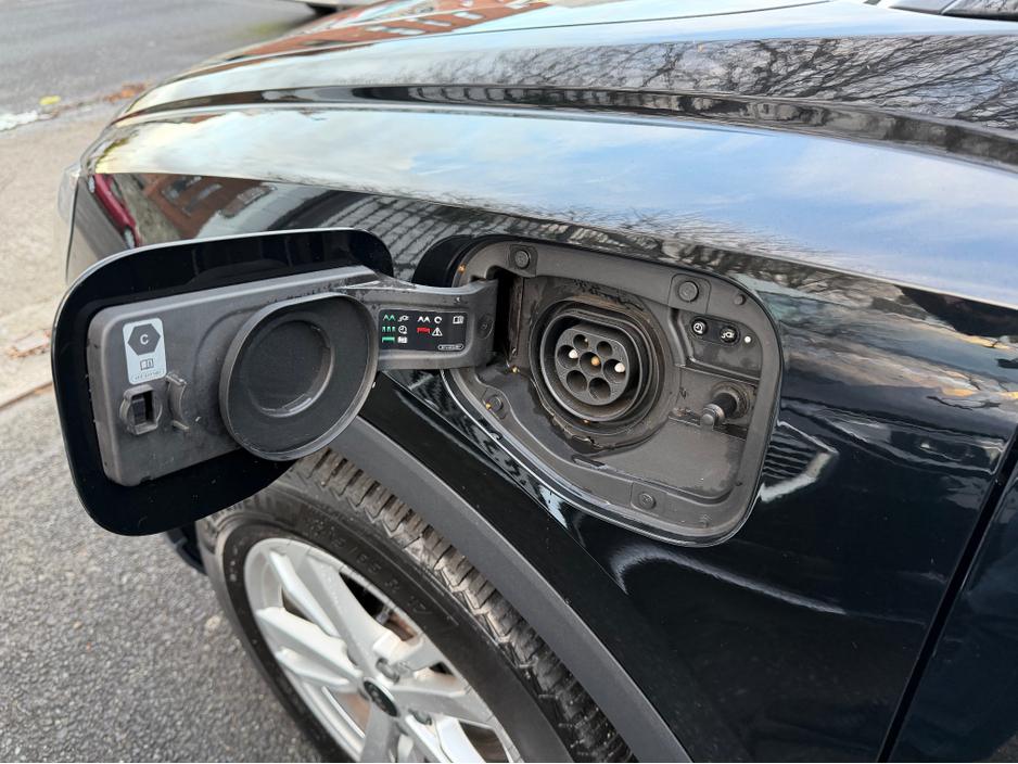 2022 Audi Q3 TECHNIK 45 TFSI E HYBRID//REVERSE CAMERA//IMMACULATE CONDITION//FINANCE PACKAGES//SIMI AND AA DEALER €34,900