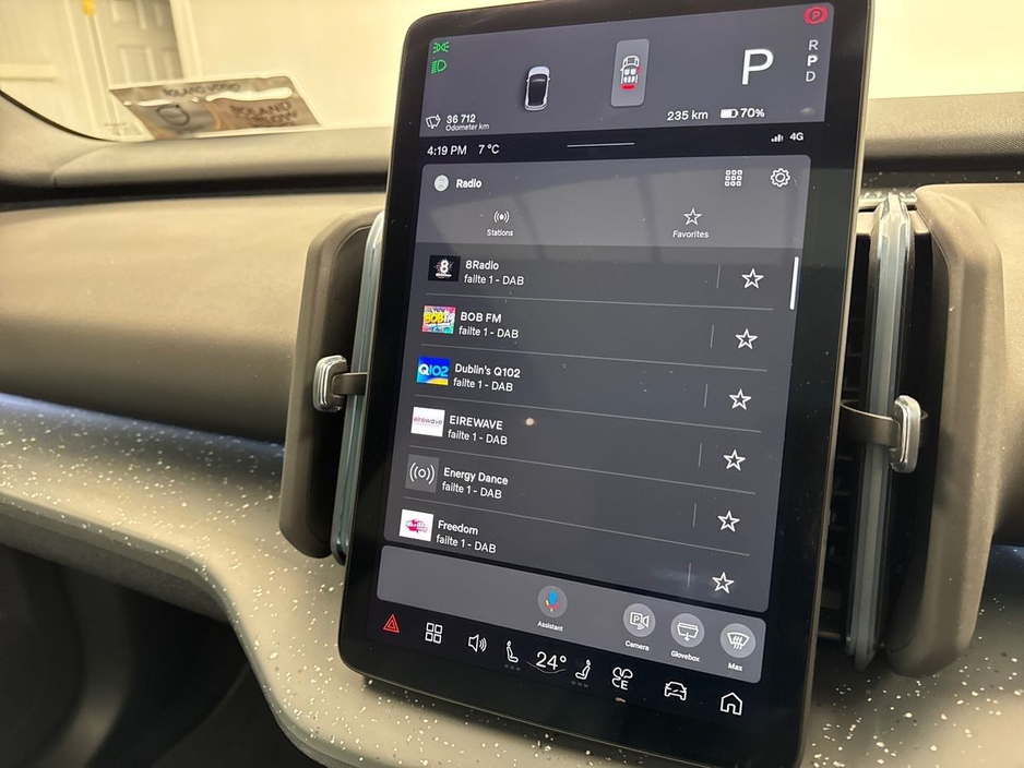 2024 Volvo EX30 - image 17