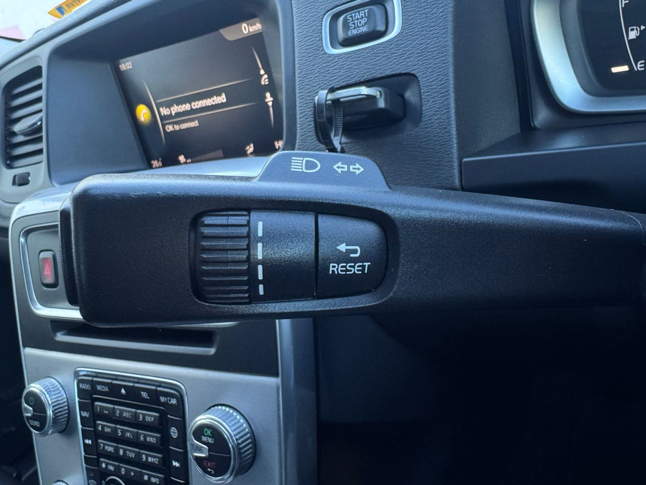 2017 Volvo S60 - image 27