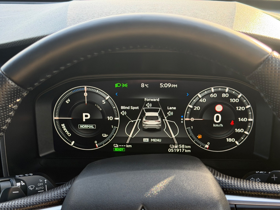 2023 Mitsubishi Outlander - image 36