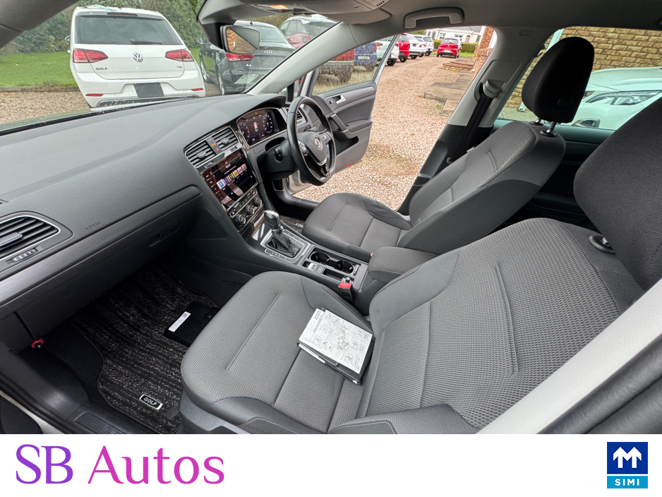 2019 Volkswagen Golf - image 10