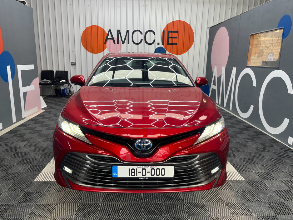 2018 Toyota Camry - image 6