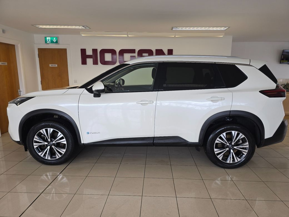 2025 Nissan X-Trail - image 4