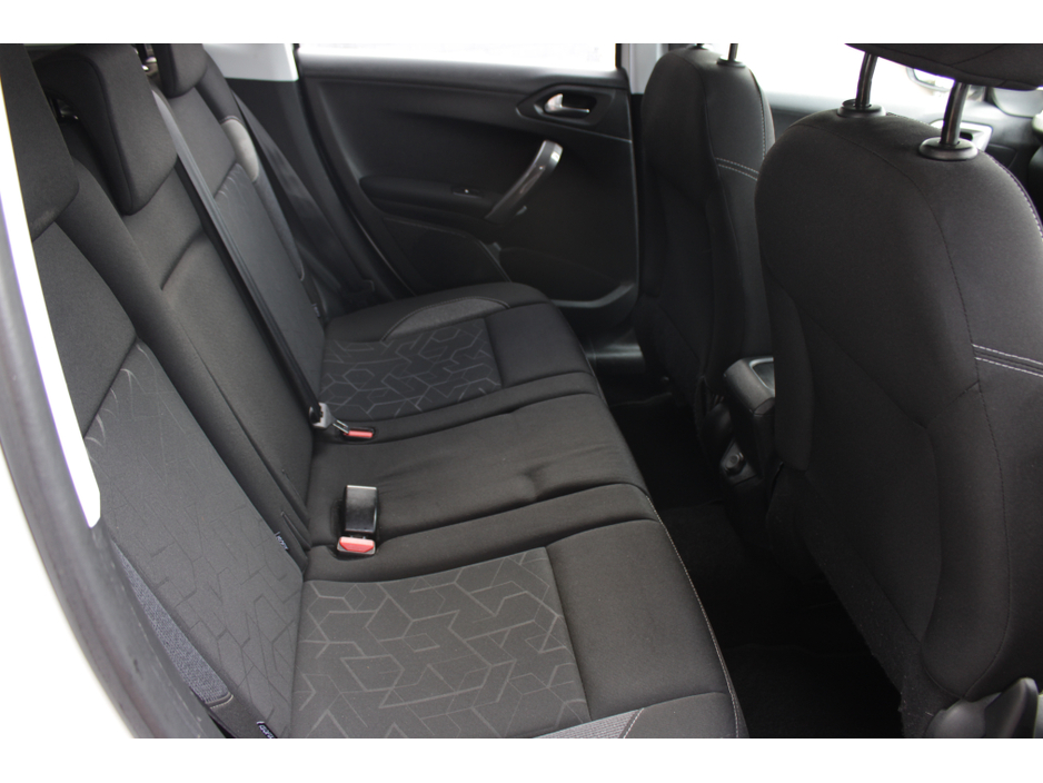 2019 Peugeot 2008 1.2 PURETECH ACTIVE5DR ESTATE // IMMACULATE CONDITION THROUGHOUT // BUY WITH CONFIDENCE AA AND SIMI APPREOVED DEALER 2026 // FINANCE ARRANGED // ALL TRADE INS WELCOME // €11,950