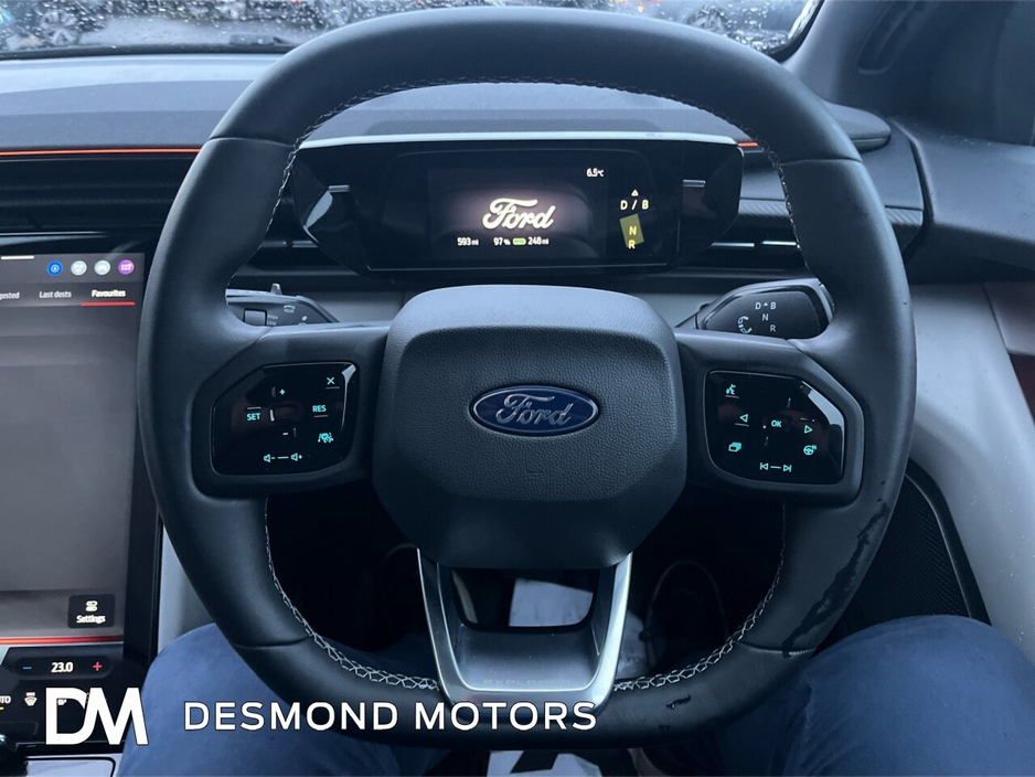 2025 Ford Explorer PREMIUM EV AWD €43,250